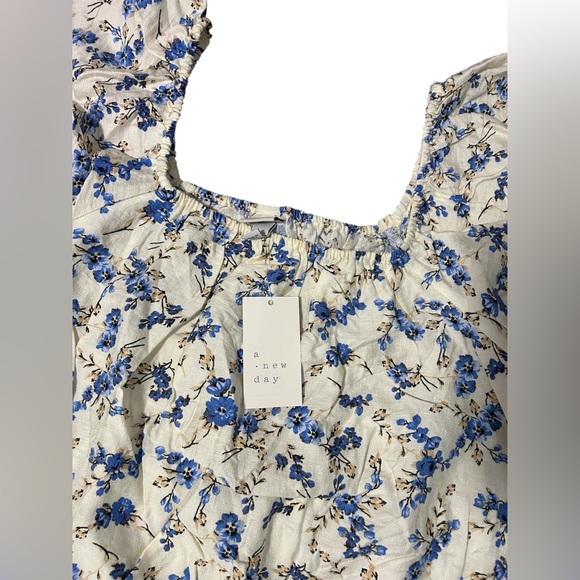 A New Day Cream and Blue Floral Blouse - Picture 2 of 5